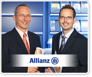Allianz Bürogemeinschaft Mühlnikel-Siekmann-Ewert Hohe Fachkompetenz, von der die Kunden jederzeit profitieren können, ist das Markenzeichen der Bürogemeinschaft Mühlnikel-Siekmann-Ewert. Seit drei Jahrzehnten ist die Versicherungsagentur schon am Markt vertreten und betreut rund 7.000 Kunden im Kreis Minden-Lübbecke. Insgesamt zehn Mitarbeiter verstehen sich als ständige Ansprechpartner ihrer Versicherungsnehmer. Und wenn diese einmal in Not sind, können sie sich immer auch außerhalb der normalen Öffnungszeiten hier Rat und Hilfe holen.