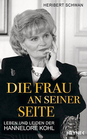 Abb. Buchtitel Die Frau an seiner Seite von Heribert Schwan ist erschienen im Heyne-Verlag, ISBN/EAN 9783453181755, 19,99 Euro