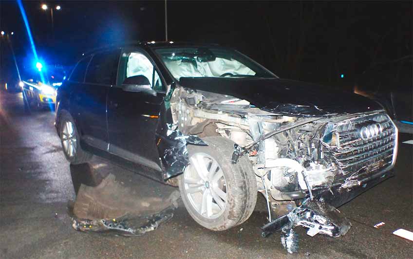 Die Beifahrerin des Audis zog sich leichte Verletzungen zu.