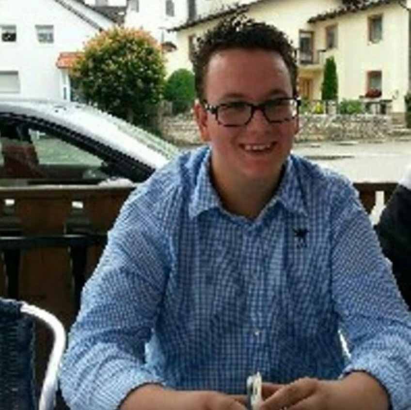 Nach derzeitigem Erkenntnisstand nahm der bisher Unbekannte ab Juli 2019 via Snapchat Kontakt zu seinen Opfern auf.