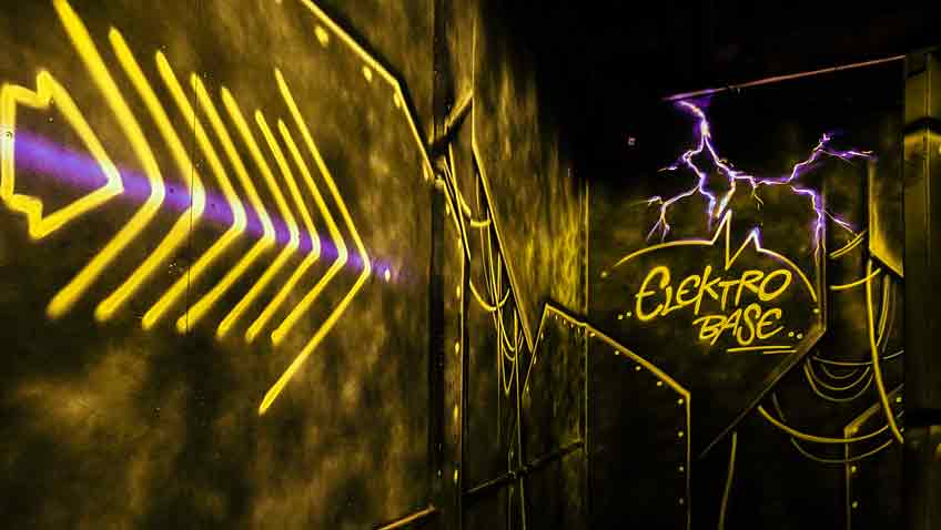 20200519-hallo-luebbecke-neon2.jpg Neon LaserTag