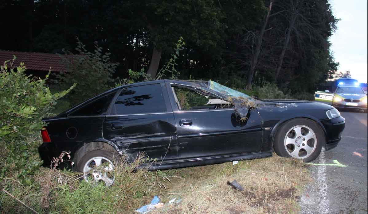 Infolge der Kollision &uuml;berschlug sich der Opel