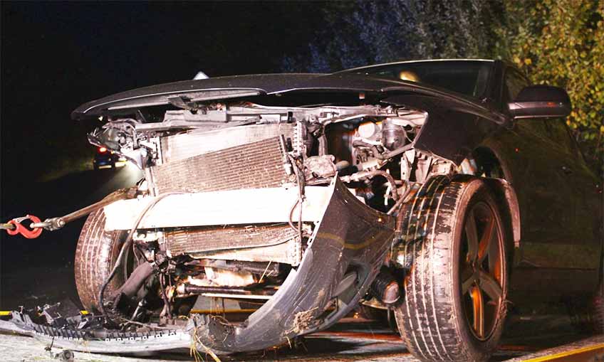 Beide Autos, wie hier der Audi, nahmen erheblichen Schaden.