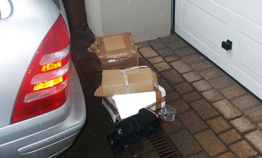 Die Pakete waren teilweise aufgerissen.