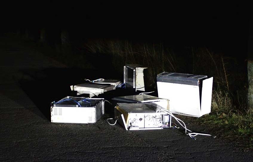 Unbekannte warfen die sieben &Ouml;fen einfach auf die Stra&szlig;e.