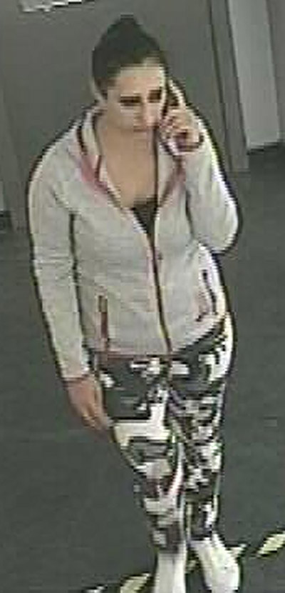 Die Ermittler fragen: Wer kennt die abgebildete Person oder wer kann Angaben zu ihrem Aufenthaltsort machen? Hinweise werden unter Telefon (0571) 8866-0 erbeten.