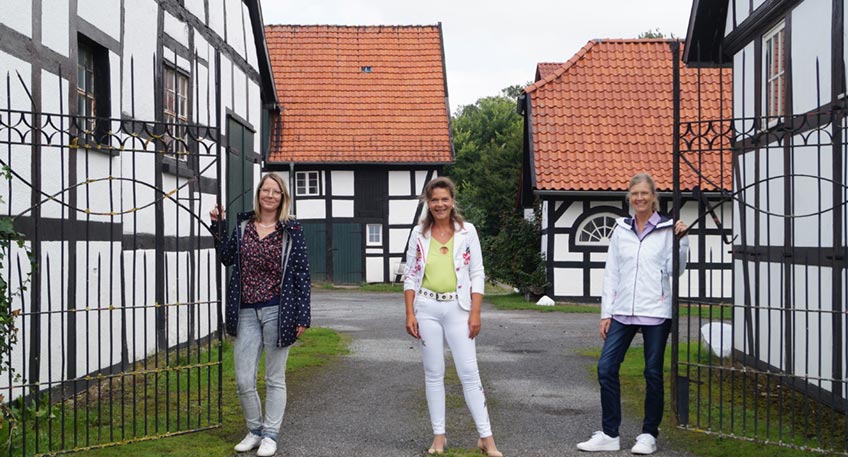 Am Freitag, den 10.09.2021 in der Zeit von 15 – 19 Uhr, geht es im ehemaligen Pferdestall auf Schloss Hollwinkel in Hedem um das Stärken der Selbstkompetenz.