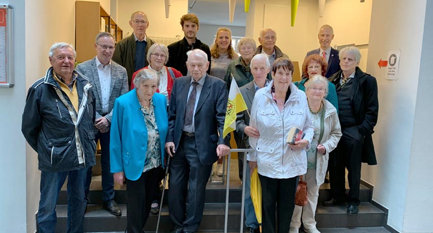 Sechs Jahrzehnte und ein Jahr Corona-Zugabe: Nach 61 Jahren endet die Geschichte der Bundesheimatgruppe Striegau Stadt und Land bei einem letzten feierlichen Treffen in der Patenstadt am Wiehen.