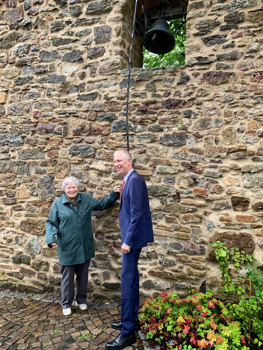 Sechs Jahrzehnte und ein Jahr Corona-Zugabe: Nach 61 Jahren endet die Geschichte der Bundesheimatgruppe Striegau Stadt und Land bei einem letzten feierlichen Treffen in der Patenstadt am Wiehen.