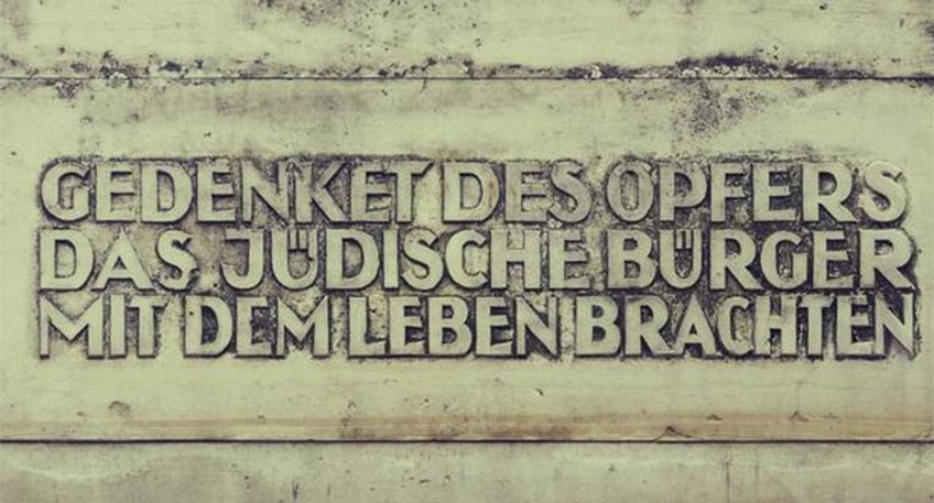 Im vergangenen Jahr konnte pandemiebedingt am Jahrestag der Novemberpogrome von 1938 nur eine bescheidene Kranzniederlegung stattfinden. Am kommenden Dienstag, 9. November, macht sich Lübbecke wieder auf seinen inzwischen gute Tradition gewordenen „Weg der Erinnerung“.