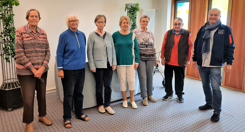 Das Volkeninghaus hat einen neuen Beirat, darunter (v. l.) Gerda Trampel, Barbara Nentwig, Anita Jorzick, Ilse Brune, Marianne Just, Horst Schlehahn und Andreas Fischer, der als Mitarbeiter des Steil-Hofs den Beirat unterst&uuml;tzt. Dei Beirat gestaltet das Leben in station&auml;ren Einrichtungen aktiv mit. - Foto: LSH