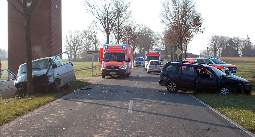 Zu einer heftigen Kollision zweier Autos ist es am Donnerstagmorgen in Stemwede-Destel gekommen. Dabei wurden die beiden Fahrerinnen verletzt.