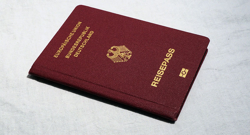 Schon bald starten viele in den Urlaub. Bei den Reisevorbereitungen sollte nicht vergessen werden, die Ausweispapiere (Kinderreisepass, Personalausweis, Reisepass) auf ihre G&uuml;ltigkeit zu &uuml;berpr&uuml;fen. 