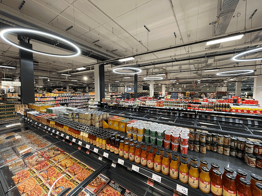 Marktleiter Donjet Morina