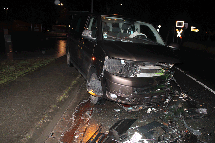 20230220 hallo minden frontal 00