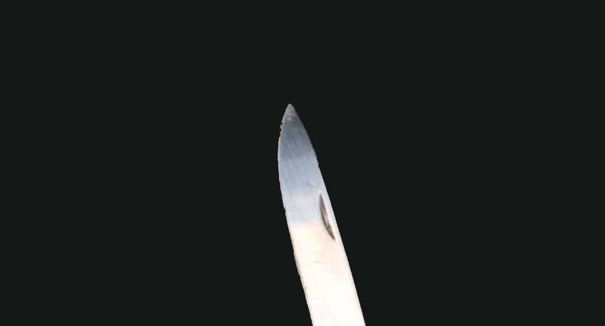 Ein 18-Jähriger wurde in den frühen Abendstunden des Montags im Bereich des Bahnhofs das Opfer eines Raubüberfalls. Die zwei Unbekannten bedrohten ihn mit einem Messer und entwendeten etwas Bargeld und einen Kopfhörer.