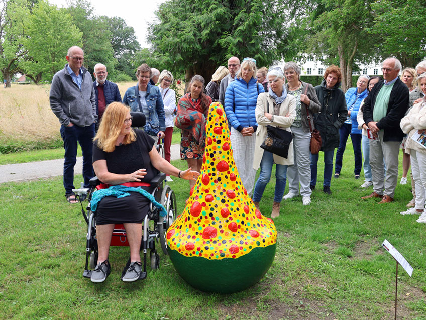 Kunst steht häufig in Verdacht, nicht besonders alltagsnah zu sein. Mitunter haftet ihr sogar etwas Elitäres an. Der Skulpturenwettbewerb auf Schloss Benkhausen beweist, dass es auch anders geht. 