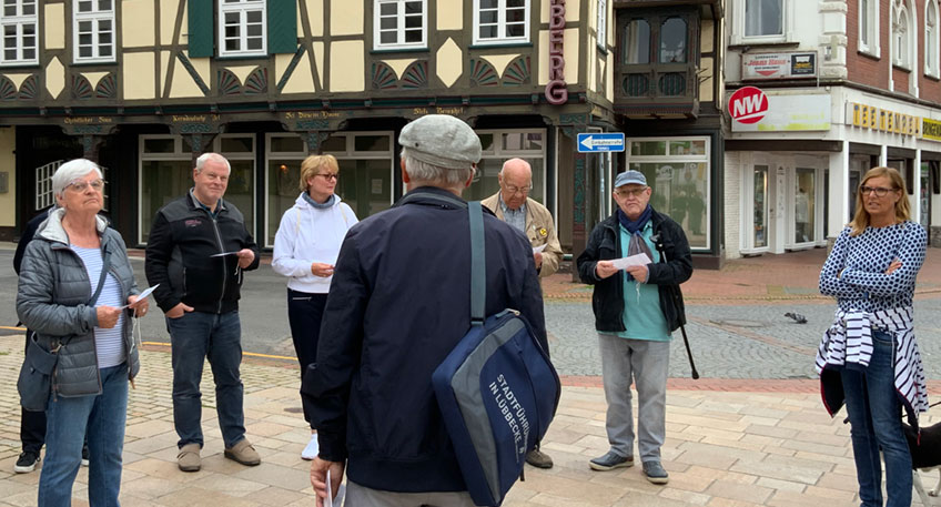 Was gibt es Sch&ouml;neres als bei sommerlichen Temperaturen abends im Biergarten zu sitzen und ein erfrischendes Getr&auml;nk zu genie&szlig;en! Passend dazu bietet das L&uuml;bbecker Stadtf&uuml;hrerteam weitere Formate f&uuml;r kurzweilige Unterhaltung an - die &bdquo;L&uuml;bbecker Feierabendf&uuml;hrungen&ldquo;.
