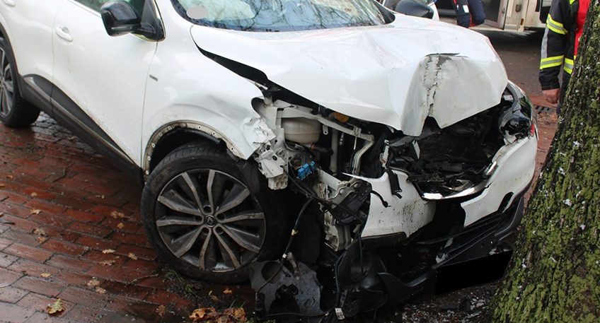 Am Donnerstag ist es an der Ecke Bremer Stra&szlig;e / An der D&uuml;welsburg zu einem Verkehrsunfall mit zwei leicht verletzten Fahrzeugf&uuml;hrern gekommen.