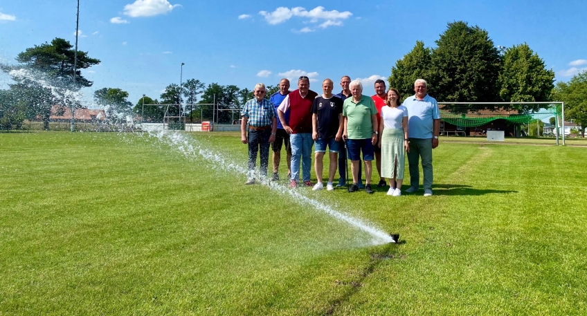 https://www.hallo-luebbecke.de/data/Bildarchiv/2024/202406_Juni/20240628_hallo_minden_stemwede_Beregnungsanlage_2.jpg
