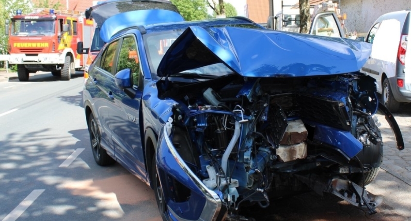 https://www.hallo-luebbecke.de/data/Bildarchiv/2025/202505_Mai/20250525_hallo_minden_polizei_Stemwede_HaldemerStrae.jpg