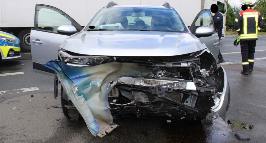https://www.hallo-luebbecke.de/data/Bildarchiv/2025/202505_Mai/20250526_hallo_minden_polizei_RahdenLehmforderStrae.jpg