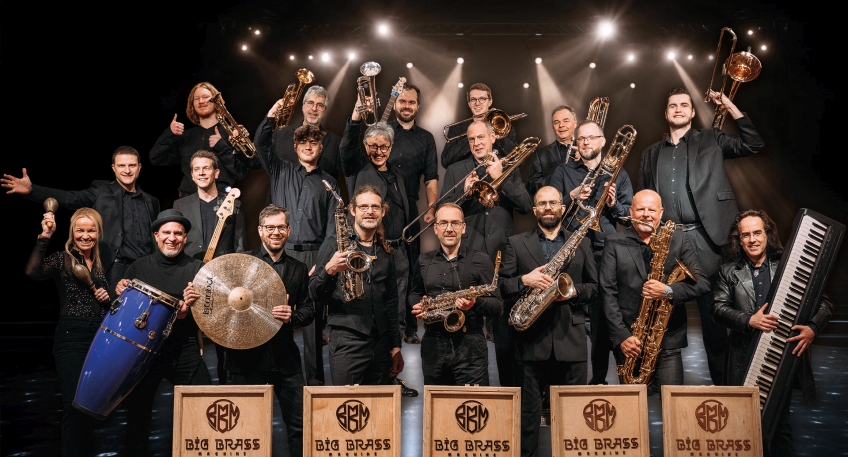 20250617_hallo_minden_theater_espelkamp_BigBrassMachine_Pressfoto_Stage