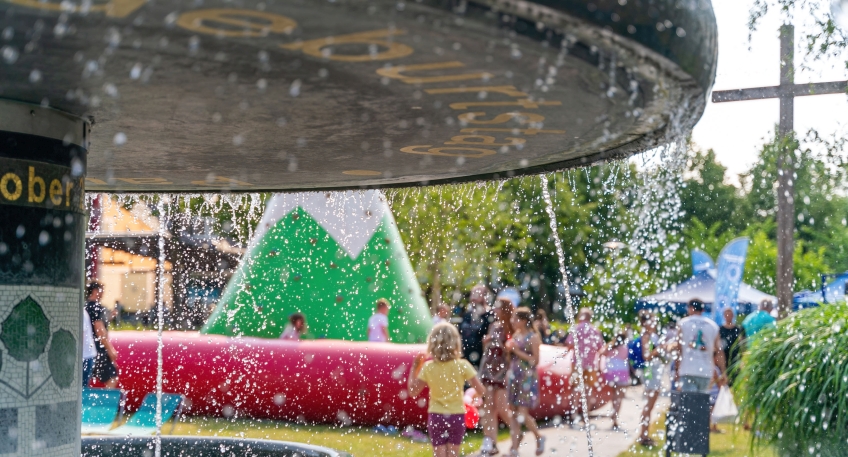 https://www.hallo-luebbecke.de/data/Bildarchiv/2025/202506_Juni/20250622_hallo_minden_espelkamp__Kinderfest.jpg