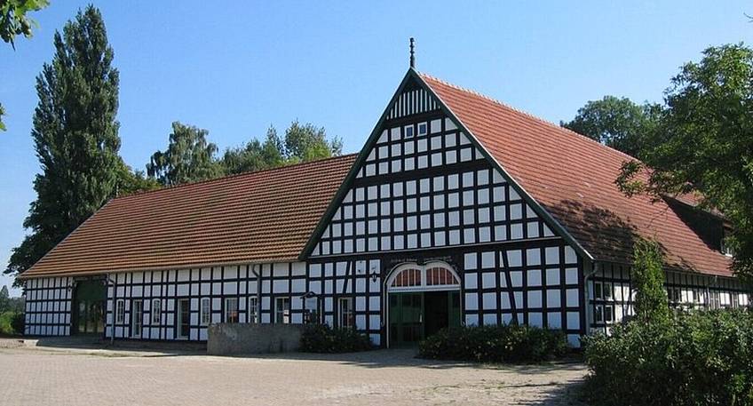 https://www.hallo-luebbecke.de/data/Bildarchiv/2025/202509_September/20250906_hallo_minden_lsh_buttemeyer_hof.jpg