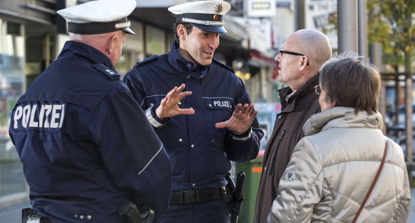 Nach dem Vorfall des missbräuchlichen Schusswaffengebrauchs in Lübbecke-Gehlenbeck am 7. September lädt die Polizei heute zu einem Bürgergespräch ein.