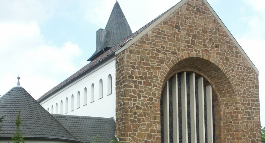 https://www.hallo-luebbecke.de/data/Bildarchiv/2025/202510_Oktober/20251005_hallo_minden__kirche_st.johannes_baptist_lubbecke_von_lbbecke_erleben.jpg
