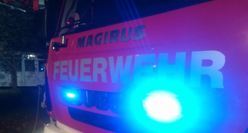 Zu einem Kellerbrand kam es am frühen Samstagabend in einem Mehrparteienhaus an der Händelstraße in Lübbecke. In einem Versorgungsraum waren Unrat und abgestellte Möbelstücke in Brand geraten.