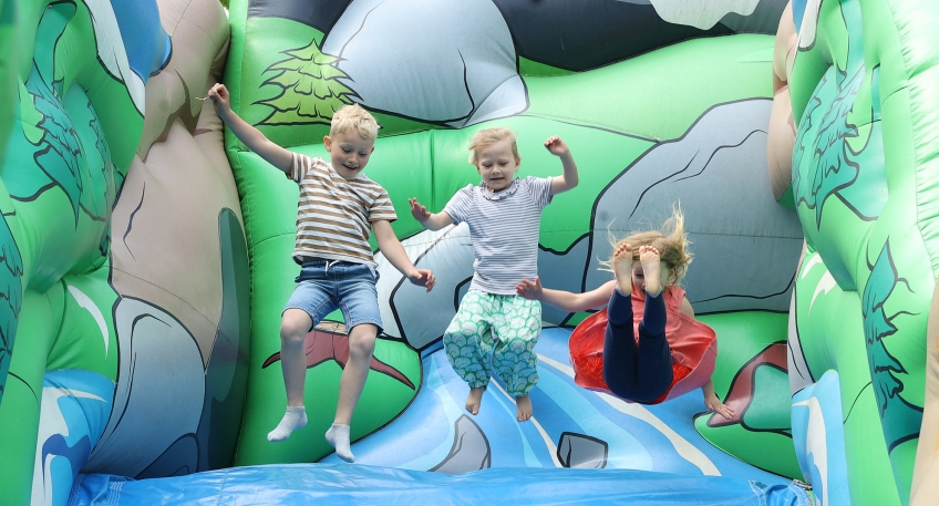 https://www.hallo-luebbecke.de/data/Bildarchiv/2026/202604_April/20260430_hallo_minden_luebbecke_marketing_Kinderfest10_Foto_Pescht.jpg