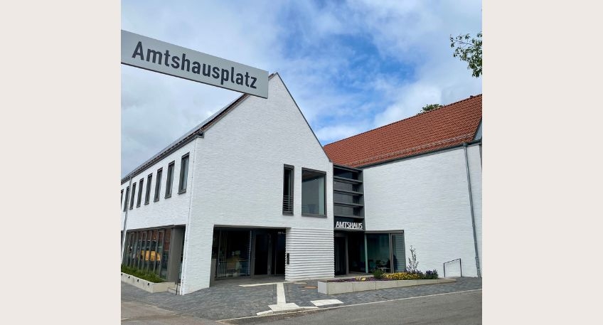 https://www.hallo-luebbecke.de/data/Bildarchiv/2026/202605_Mai/20260506_hallo_minden_stemwede_amtshausplatz.jpg