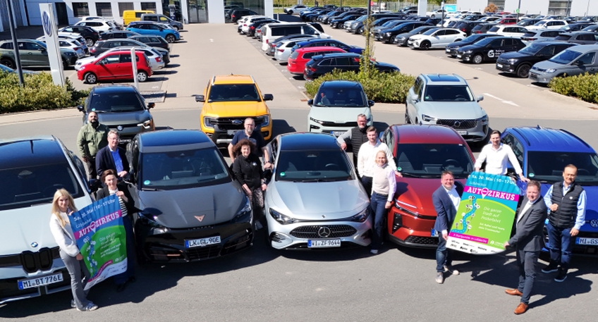 https://www.hallo-luebbecke.de/data/Bildarchiv/2026/202605_Mai/20260522_hallo_minden_k13_Autozirkus_2026.jpg