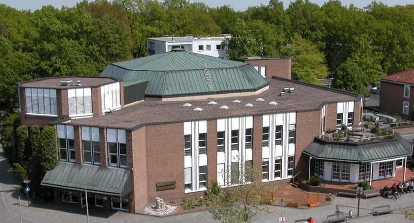 https://www.hallo-luebbecke.de/data/Bildarchiv/2026/202607_Juli/20260705_hallo_minden_espelkamp_burgerhaus.jpg