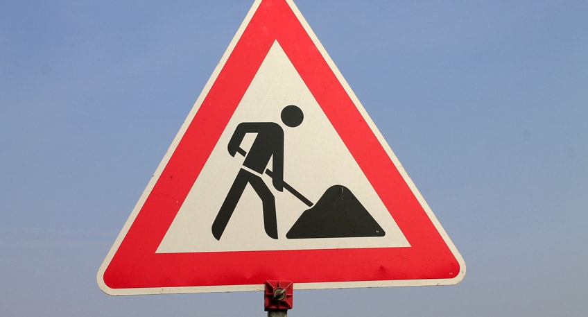 Ab Montag, 27. Juli, l&auml;sst Stra&szlig;en.NRW im Zuge der Haldemer Stra&szlig;e (L766) Schadstellen sanieren. Daf&uuml;r wird die Fahrbahn eingeengt und die Geschwindigkeit reduziert. Die Reparaturen sollen im Laufe der Woche abgeschlossen werden.