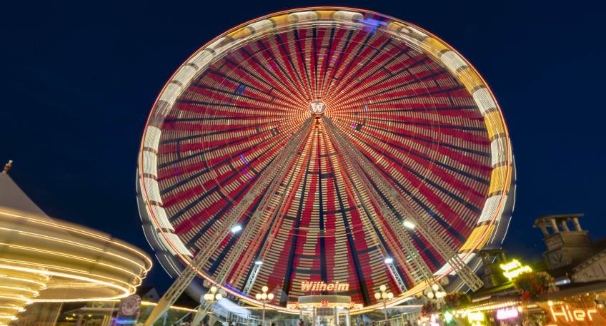 https://www.hallo-luebbecke.de/data/Bildarchiv/2026/202608_August/20260823_hallo_minden_luebbecke_blasheimer_markt_oliver_krato_1.jpg