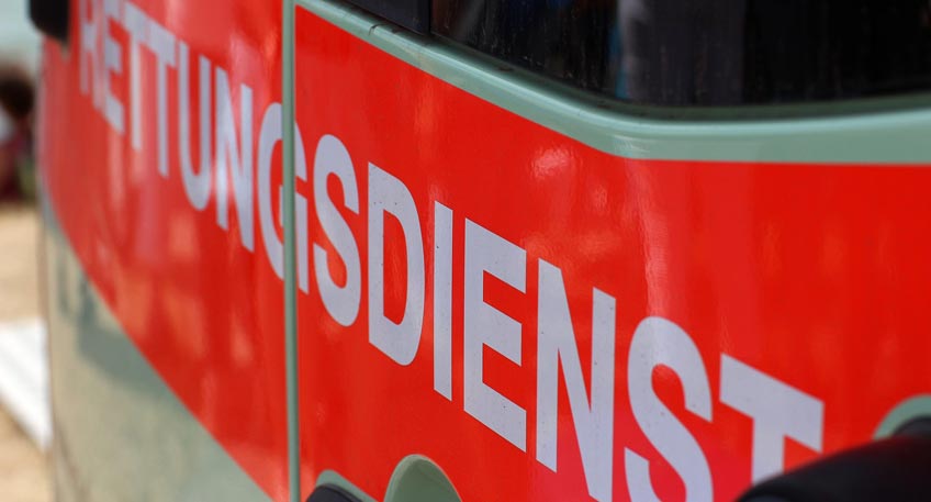 Zu einem Verkehrsunfall unter Beteiligung einer Radfahrerin und einem Linienbus kam es am Dienstagmittag auf dem Niederwall in Lübbecke.