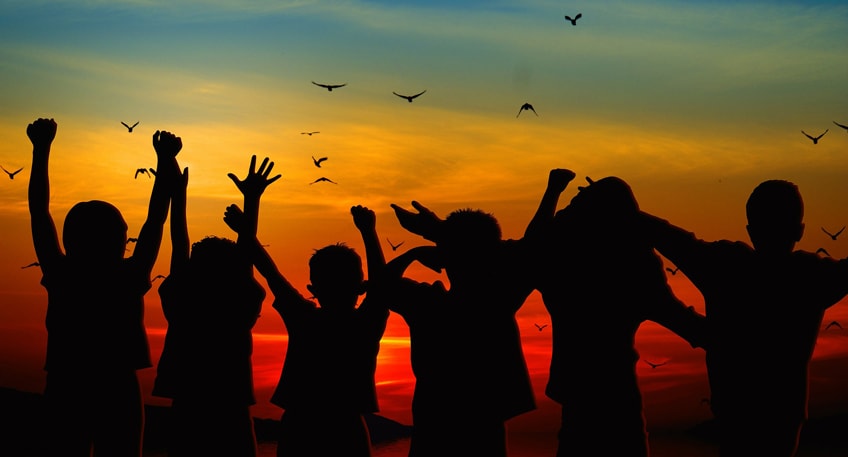 Unter www.unser-ferienprogramm.de/luebbecke steht ein umfangreiches Programm für Kinder, Jugendliche und Familien für die kommenden Wochen bereit. Dieses Programm wächst, denn zusätzliche Veranstaltungen werden weiter hinzugefügt.