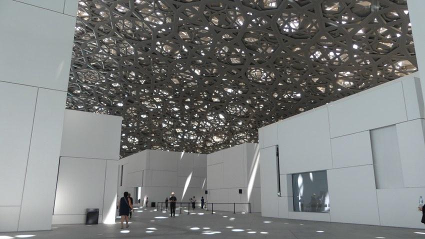 Der Louvre Abu Dhabi: Kunst für die Kunst