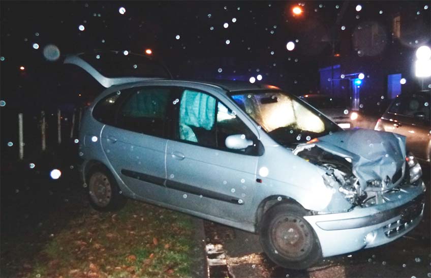 Im Einm&uuml;ndungsbereich der L&ouml;hner Stra&szlig;e zur Tengener Stra&szlig;e kollidierten am Mittwochmorgen zwei Autos.