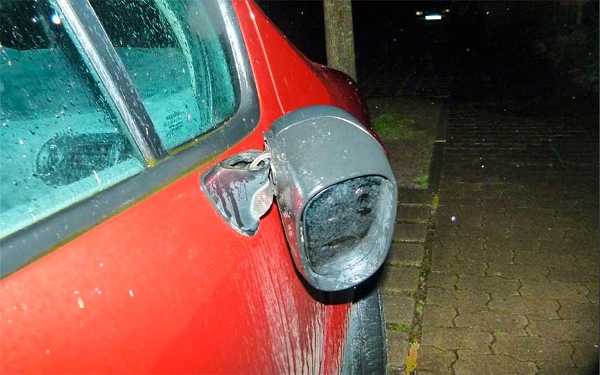 Eine aufmerksame Zeugin alarmierte die Polizei. Einsatzkr&auml;fte der Polizeiwache Bad Oeynhausen konnten sp&auml;ter Tatverd&auml;chtige ermitteln.