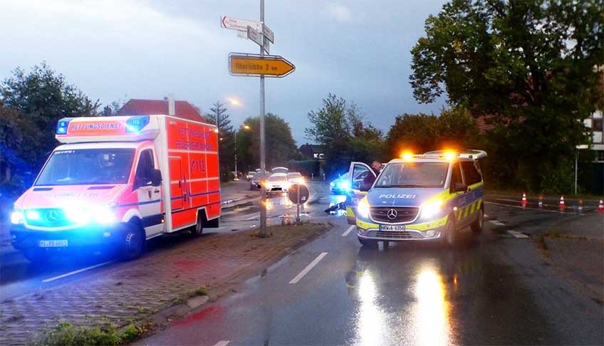 Ein 73-j&auml;hriger Kia-Fahrer kollidierte mit dem 16-J&auml;hrigen, der auf der L&uuml;bbecker Stra&szlig;e in Richtung Minden fuhr und anschlie&szlig;end auf der Stra&szlig;e landete.