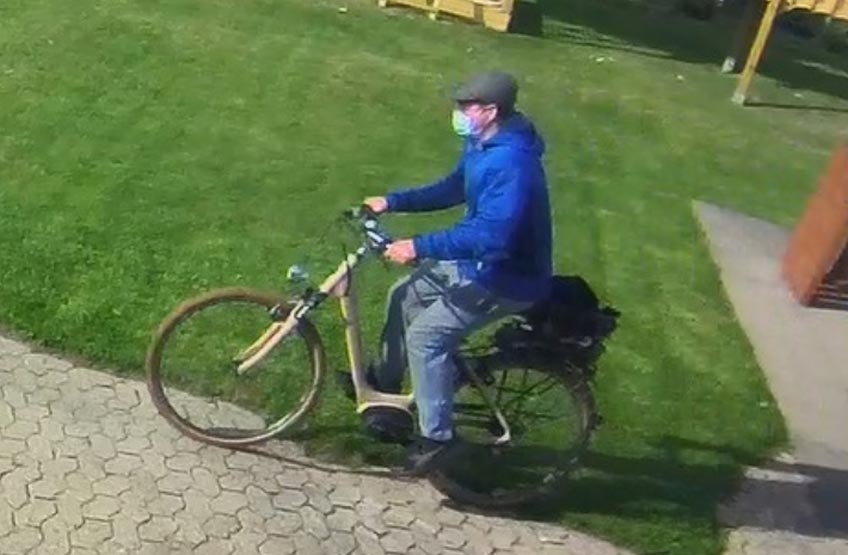Beim Diebstahl des E-Bike im Wert von 2.800 Euro entstand das Bild, das die Polizei aufgrund eines richterlichen Beschlusses jetzt veröffentlichen darf.